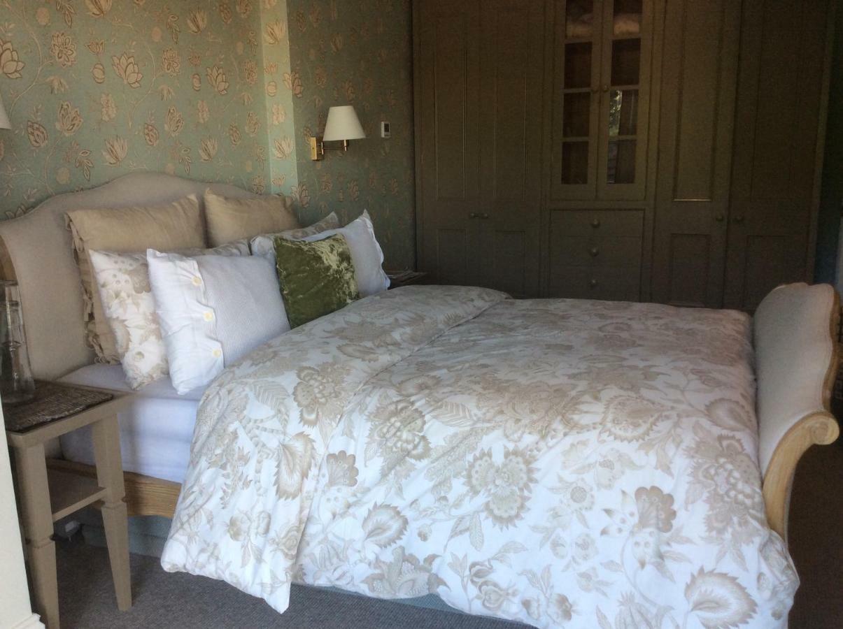Bed and Breakfast Compass Rose Dartmouth Exterior foto