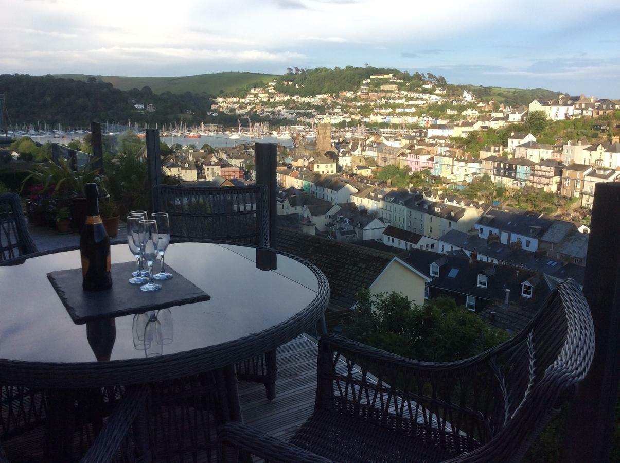 Bed and Breakfast Compass Rose Dartmouth Exterior foto