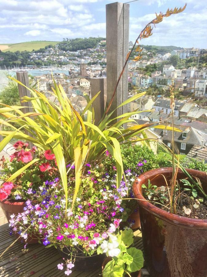 Bed and Breakfast Compass Rose Dartmouth Exterior foto